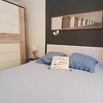 Frejus Plage A 50M Des Plages, 1Er Etage De Villa