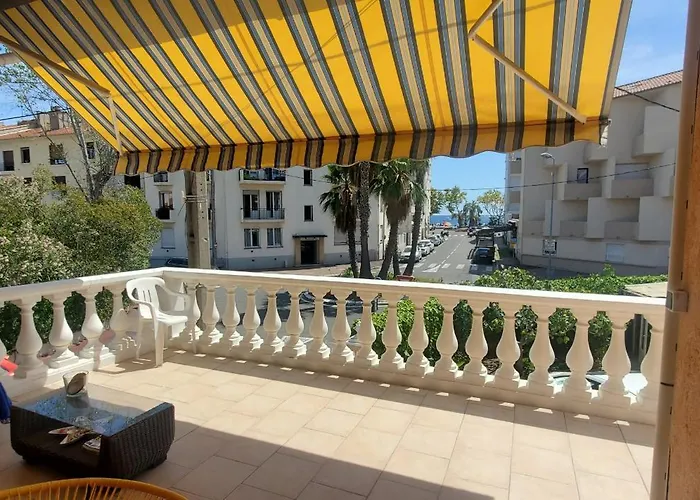 Frejus Plage A 50M Des Plages, 1Er Etage De Villa