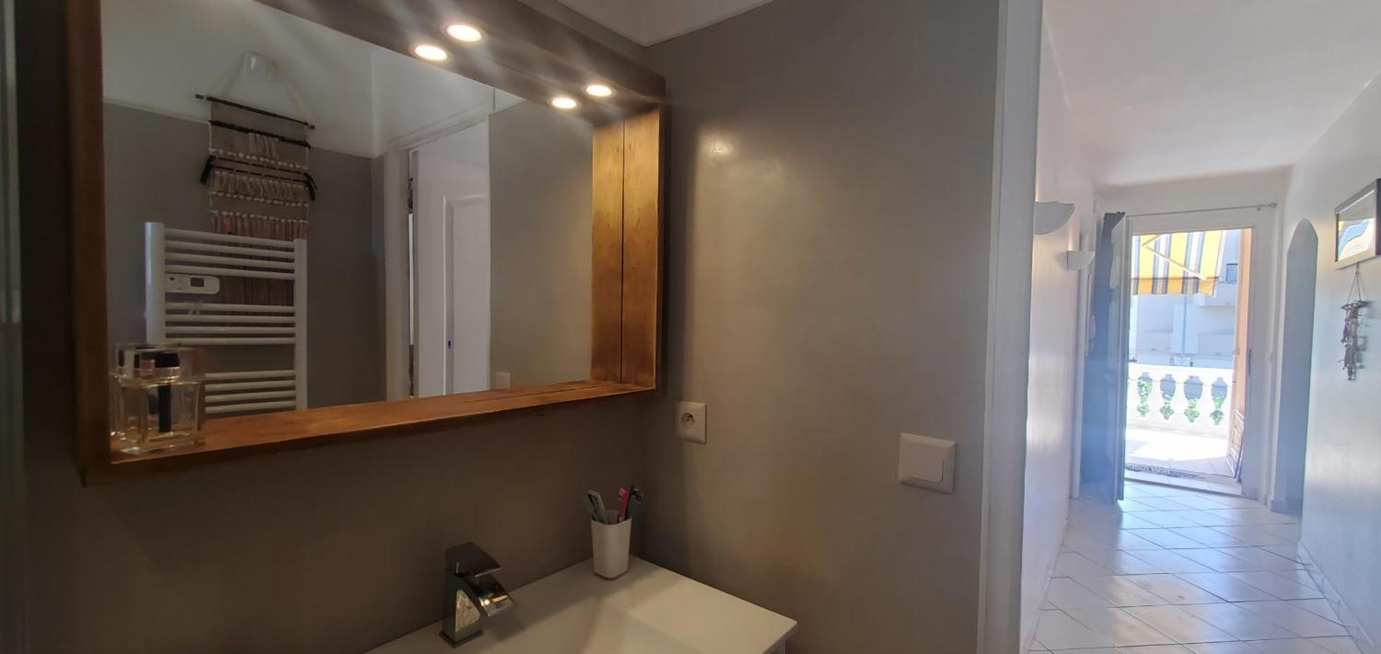 Appartement A 50m Des Plages, 1er Etage De *